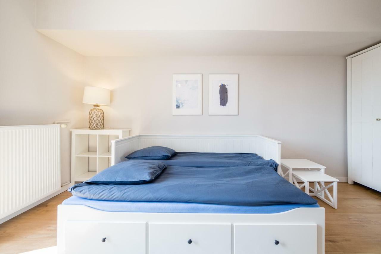 Apartment Blue *